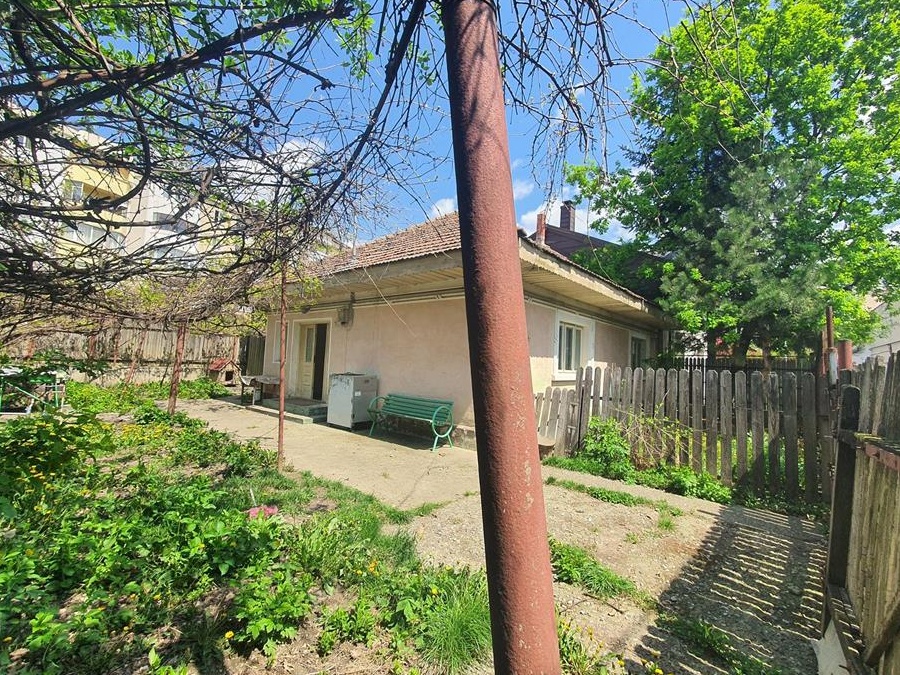 Casa in zona centrala Bacau