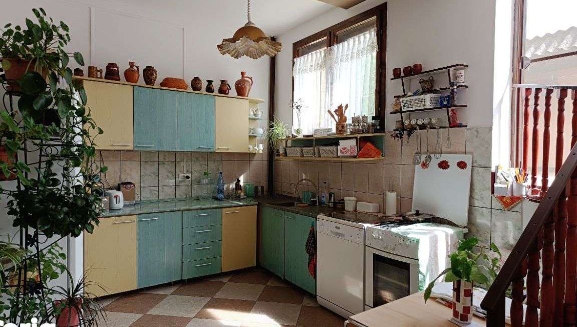 Casă individuală cu etaj, zona Gării