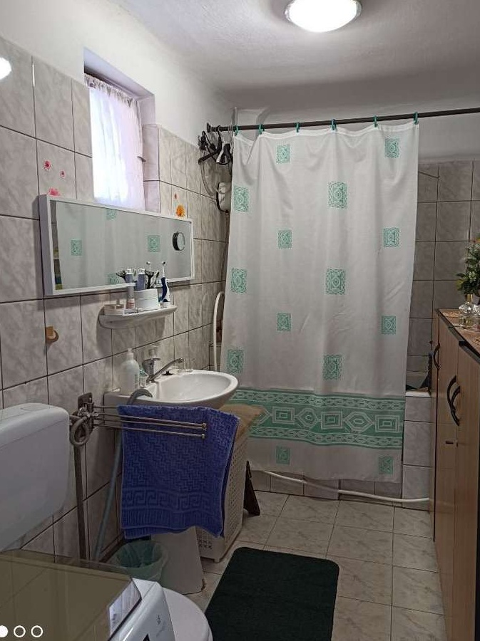 Casă individuală cu etaj, zona Gării