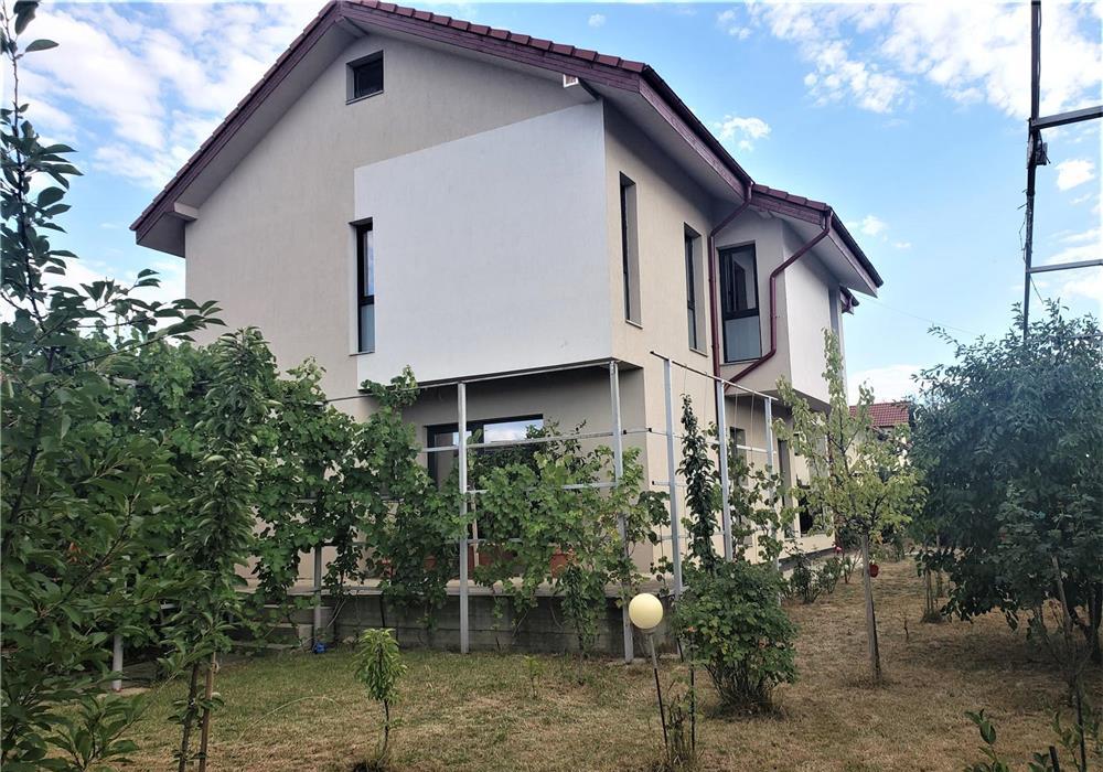 Casa individuala cu garaj, Dumbravita