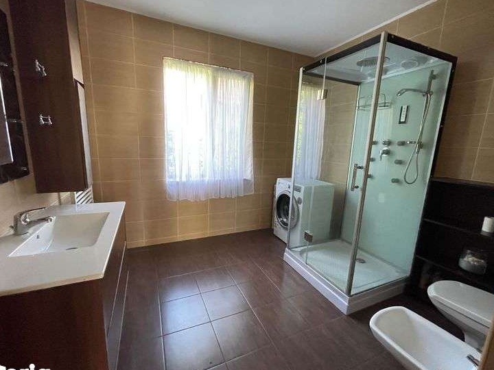 Casa individuala de închiriat, 5 camere, 450 mp teren zona Someșului