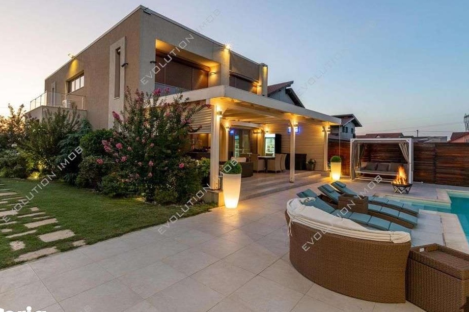Casa Individuala | Piscina | Jacuzzi | Garaj | Portcar | Bucatarie de