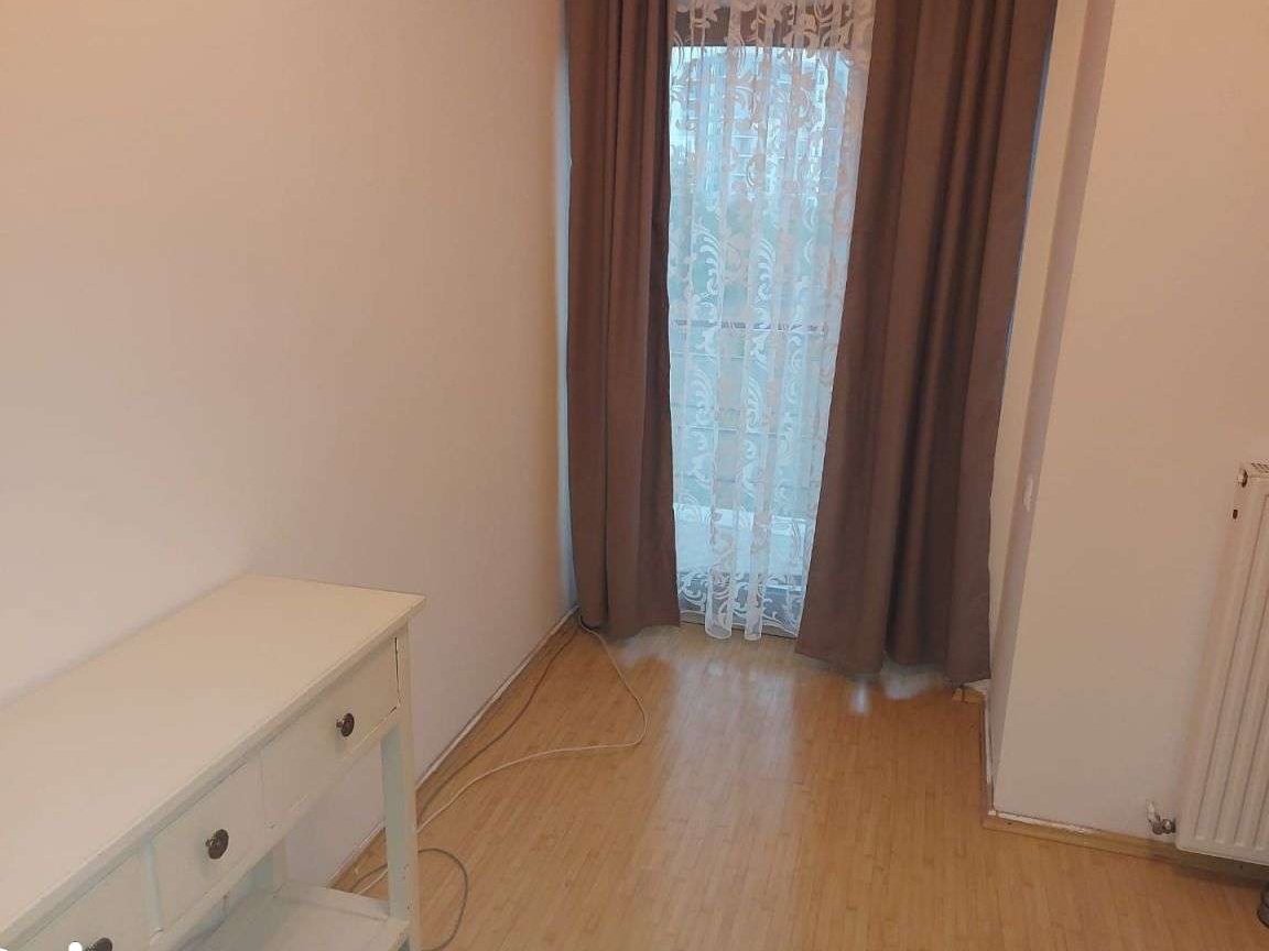Casa insiruita, 100 mp 3 camere,  gradina,  parcare, zona Buna Ziua