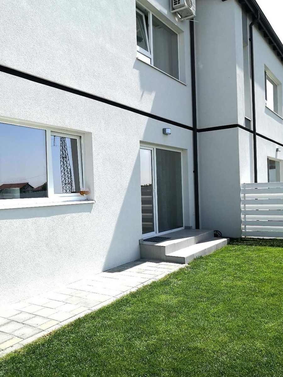 Casa insiruita cu 3 camere in Dumbravita