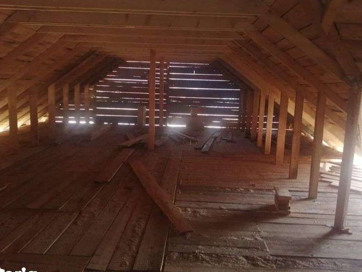 CASĂ LA ROȘU 120 mp locuibili + 220 mp mansardă