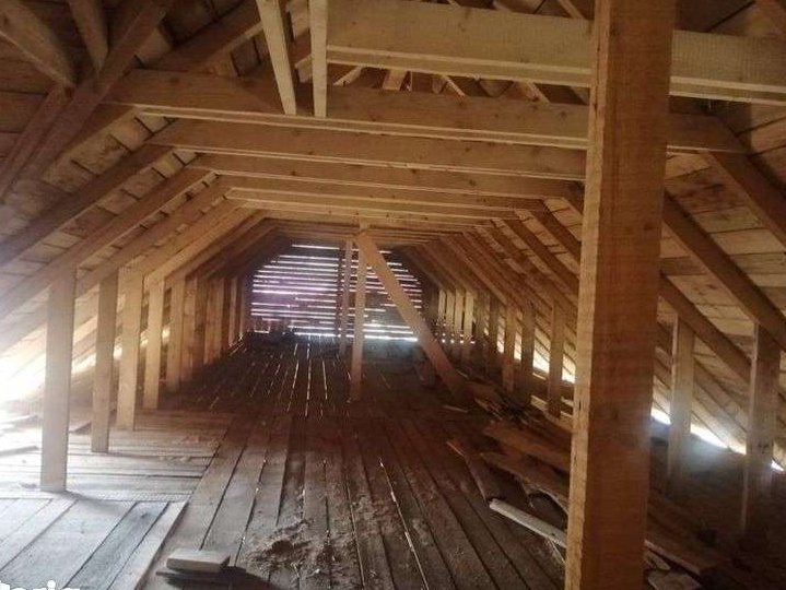 CASĂ LA ROȘU 120 mp locuibili + 220 mp mansardă