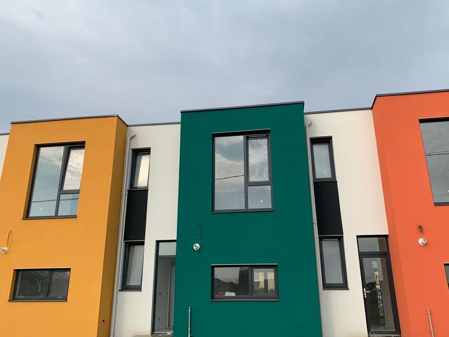 Casa moderna tip triplex, com. Dumbravita, Timis, direct de la proprietar