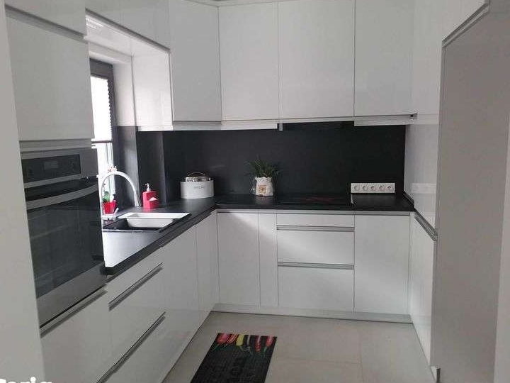 Casa nou ultramodern utilat mobilat cart unirii