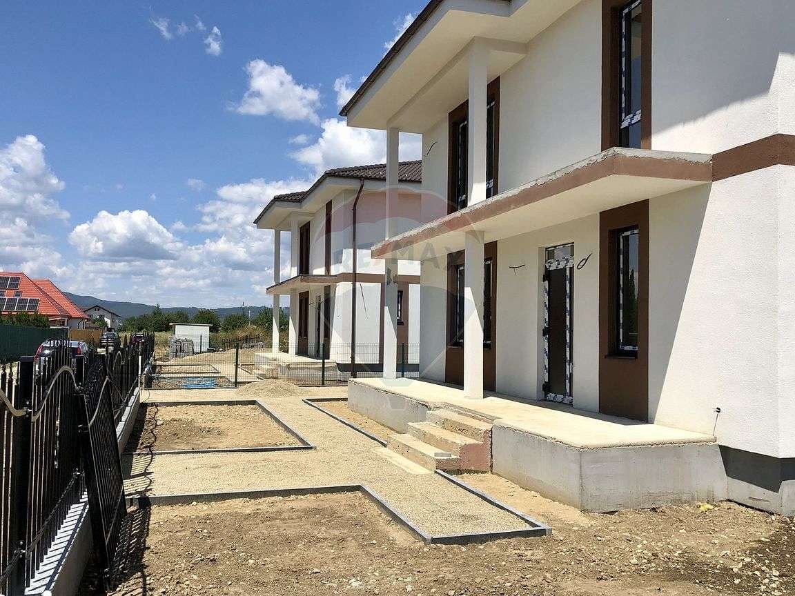 Casă noua cu eficienta energetica A+