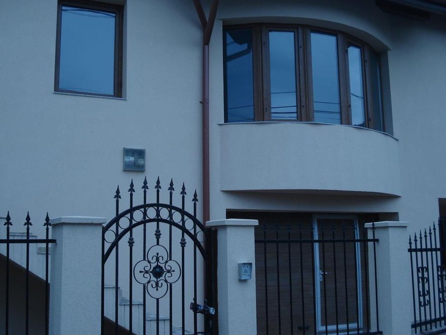 CASA NOUA DEVA P+1 SC=216MP CT TERM SEMIMOB