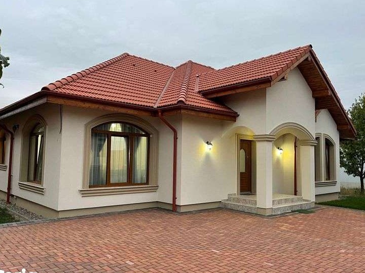 Casa Noua La Cheie