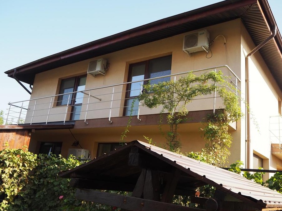 Casa P+1E | 6 camere | +beci + garaj + parcare acoperita | teren 489mp