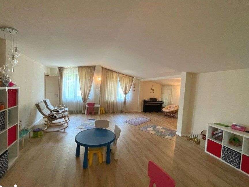 Casa P+1+M de Inchiriat Crangasi Giulesti