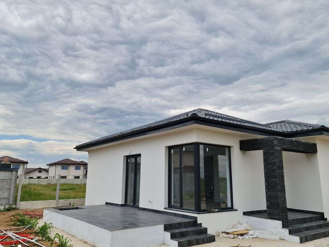 CASA Parter 3 Camere, 2 Bai | Asfalt, 400 m de Bulevard
