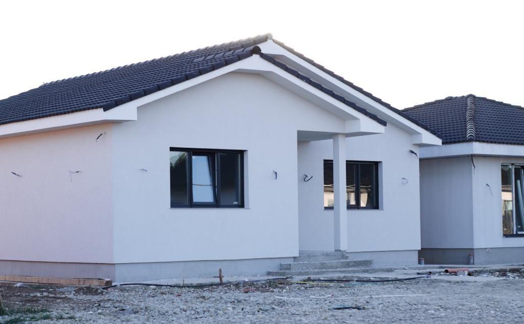 Casa pe strada Lotus,( În continuarea străzi LANULUI!!)Santandrei .