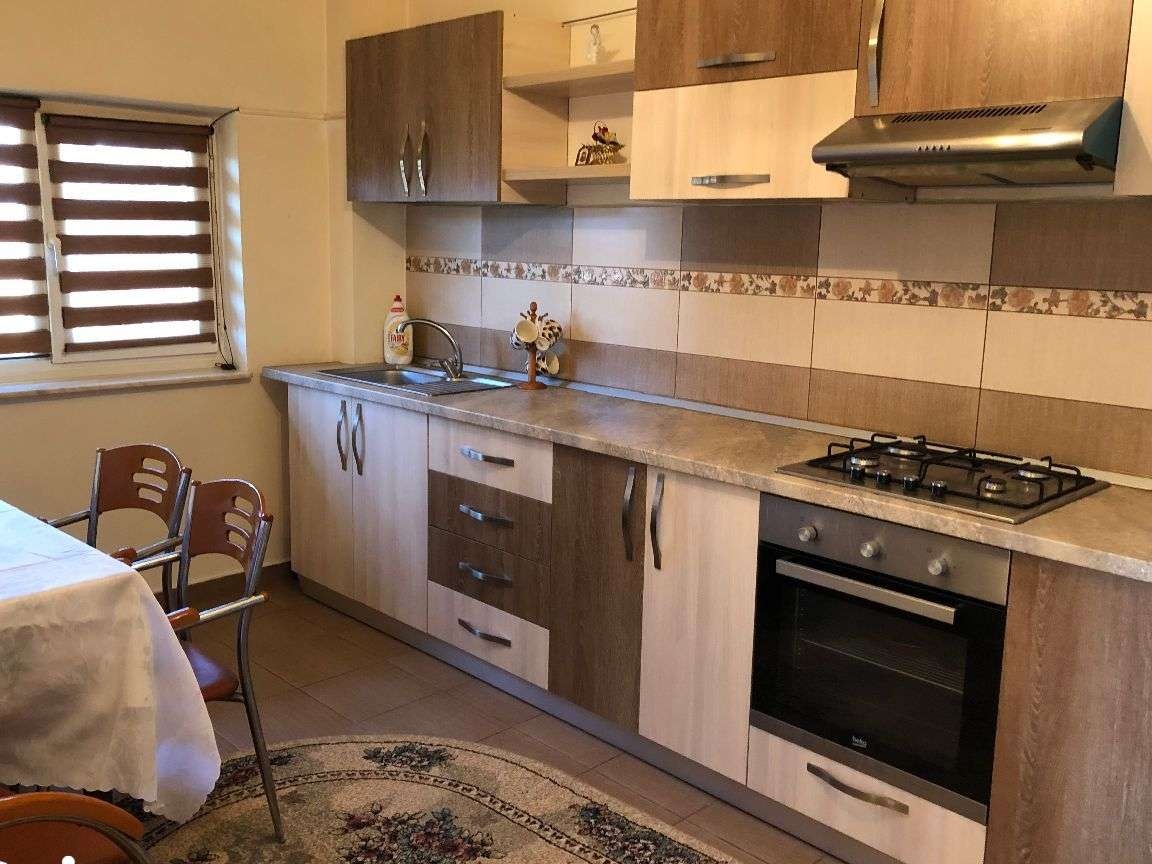 Casa Prundu Mic - Pitesti, mobilata si utilata, curte, centrala etc.