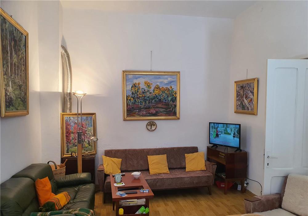 Casa si anexe, Calimanesti-Caciulata