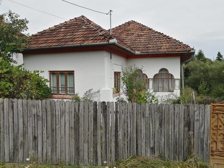 Casă și teren de vânzare, sat Celei, com Tismana, jud Gorj