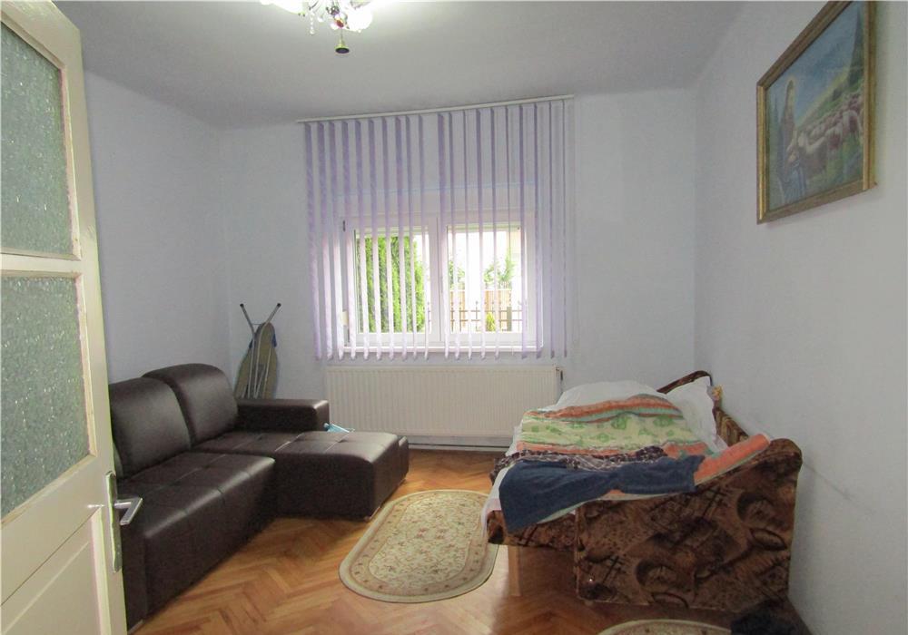 Casa singur in curte, zona B-dul MILEA, Sibiu