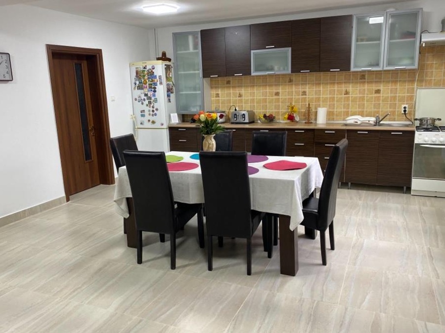 Casa Stupini prim proprietar P+ E, 4 camere + dependinte