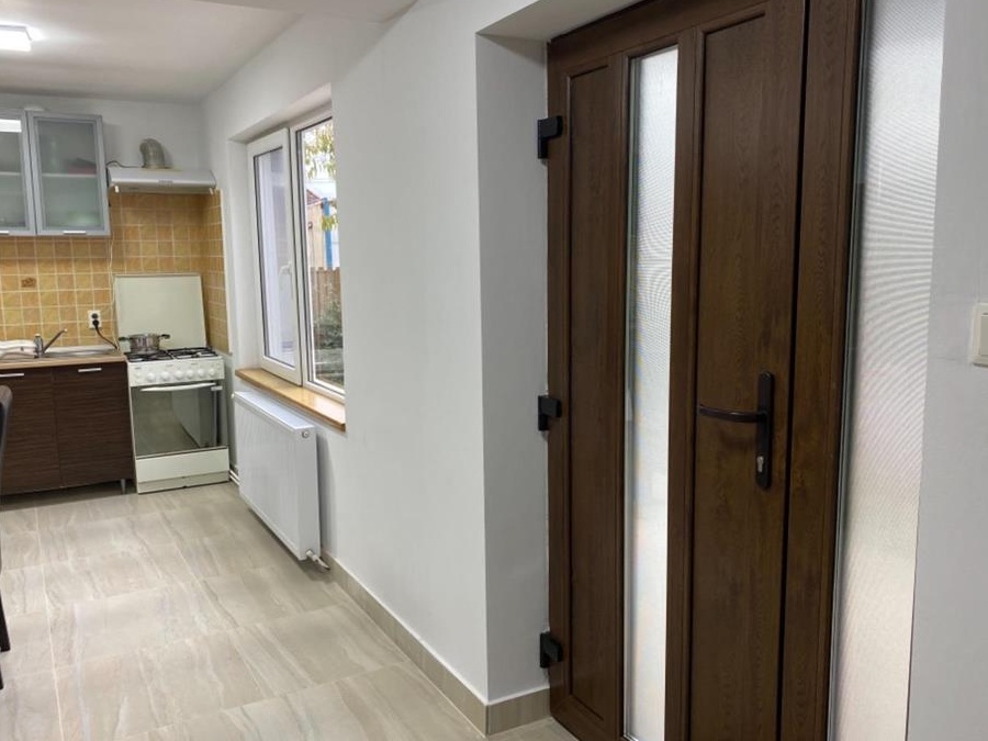 Casa Stupini prim proprietar P+ E, 4 camere + dependinte