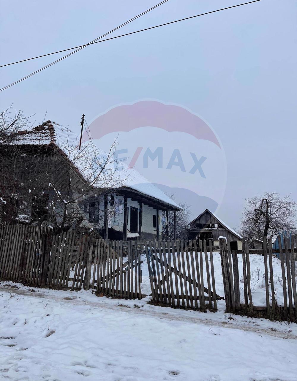 Casă + teren (2943 mp) de vânzare in Sat Medișa (com.Viile Satu Mare)