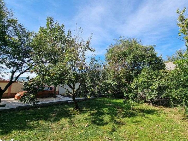 Casa Topraisar 1315 mp Teren
