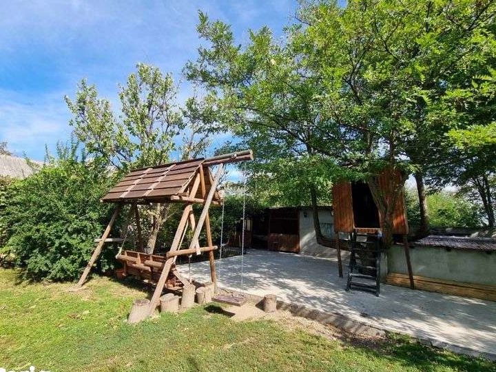 Casa Topraisar 1315 mp Teren