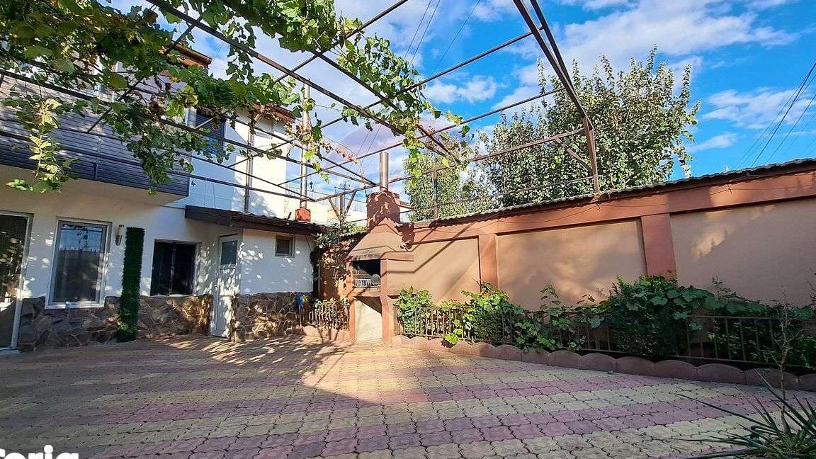 Casă / Vilă  4 camere Salaj- Humulesti