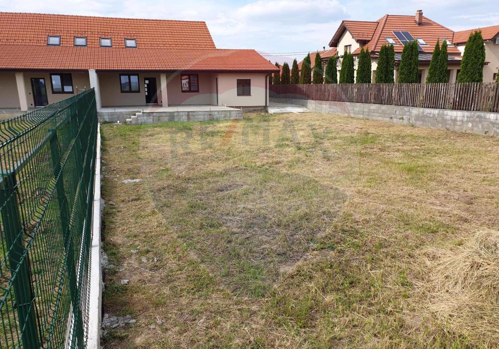 Casă / Vilă cu 3 camere de vânzare