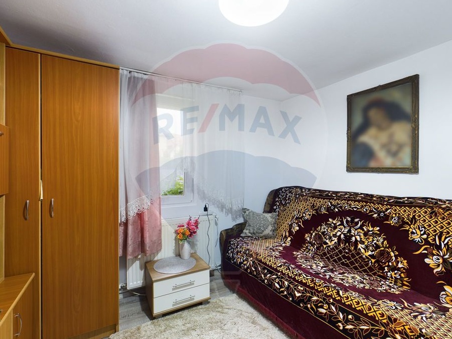 Casă / Vilă cu 3 camere de vânzare în zona Zorilor