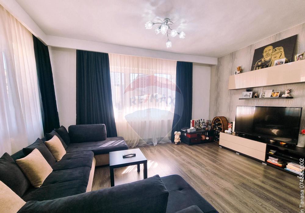 Casă / Vilă cu 6 camere de vânzare în zona Mihai Bravu