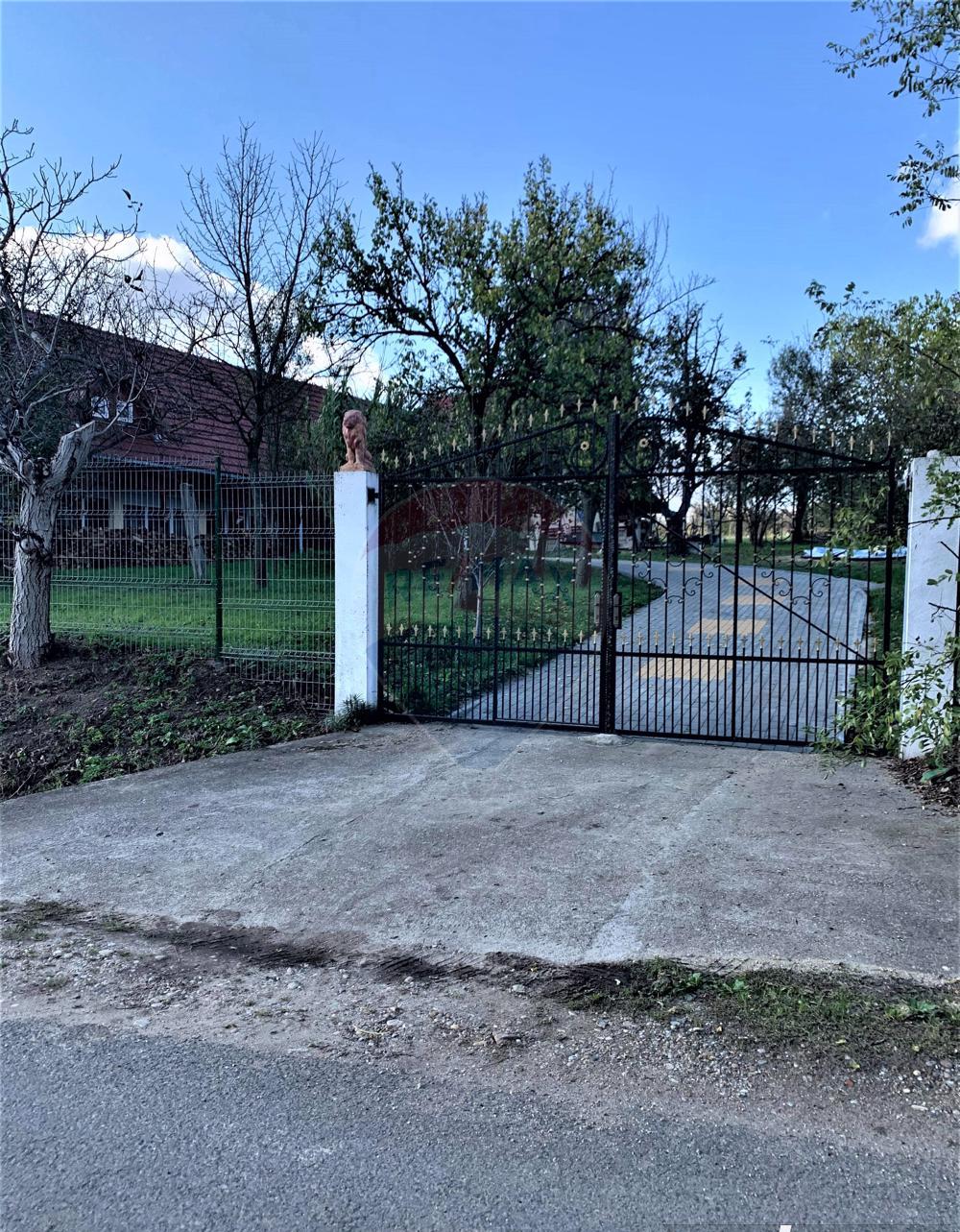 Casă / Vilă cu 7 camere de vânzare