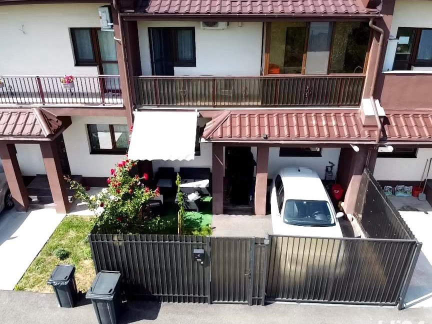 casa vila duplex drumul taberei metrou valea ialomitei