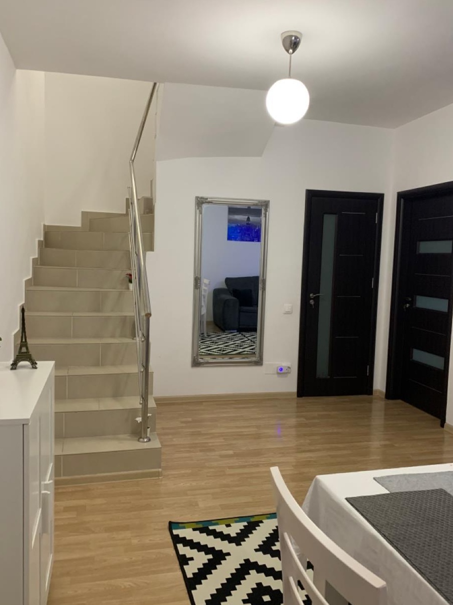 casa vila duplex drumul taberei metrou valea ialomitei
