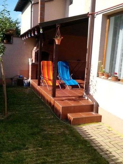 Casa,str.Primaverii,Stefanesti .