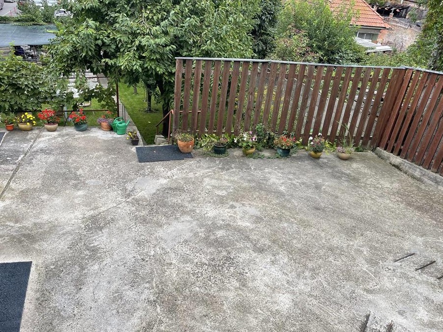 Casa+teren de vânzare Gruia
