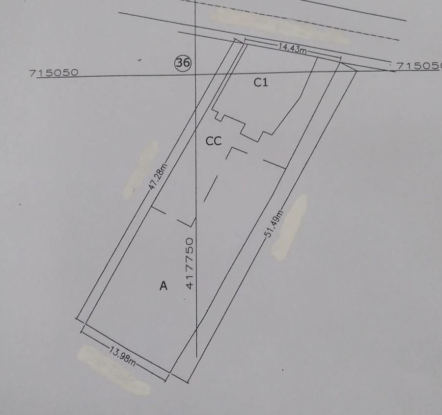 Casa+teren suprafata totala 710 m2... Zona centrala.