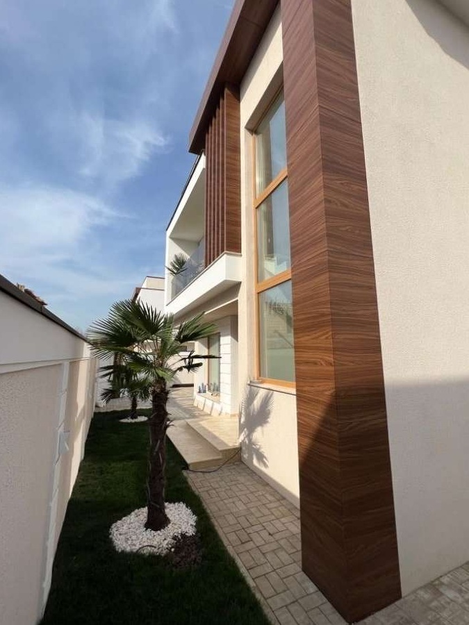 Casa/vila Pantelimon lac lebada