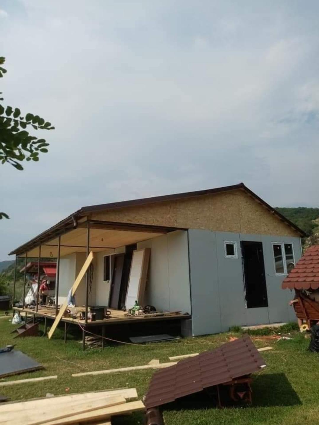 Case da vânzare