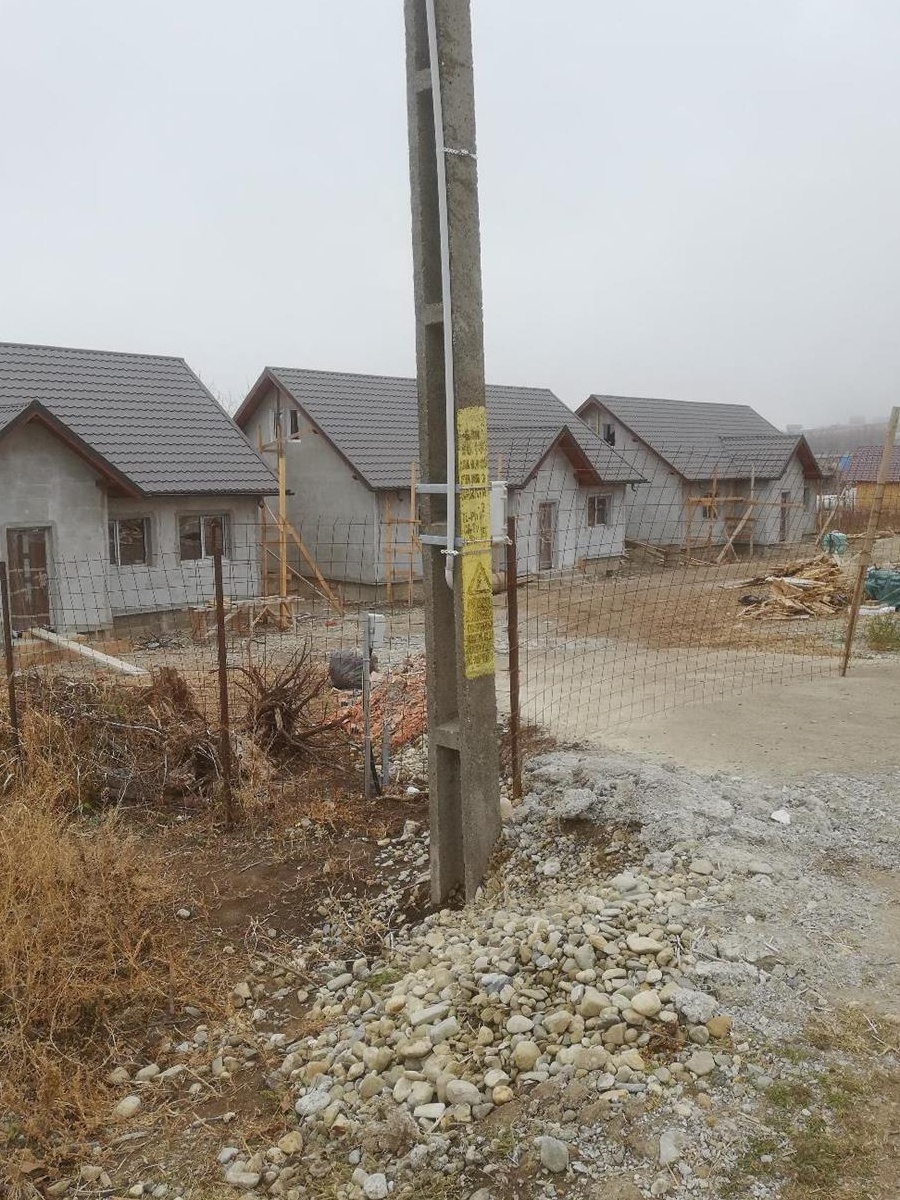 CASE NOI 109 mp la CHEIE, SĂRATA 6 km BACĂU 95000 Euro Negociabil