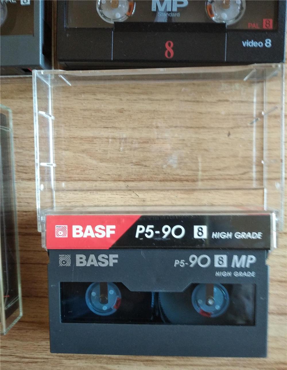 Casete video pentru aparate Video8