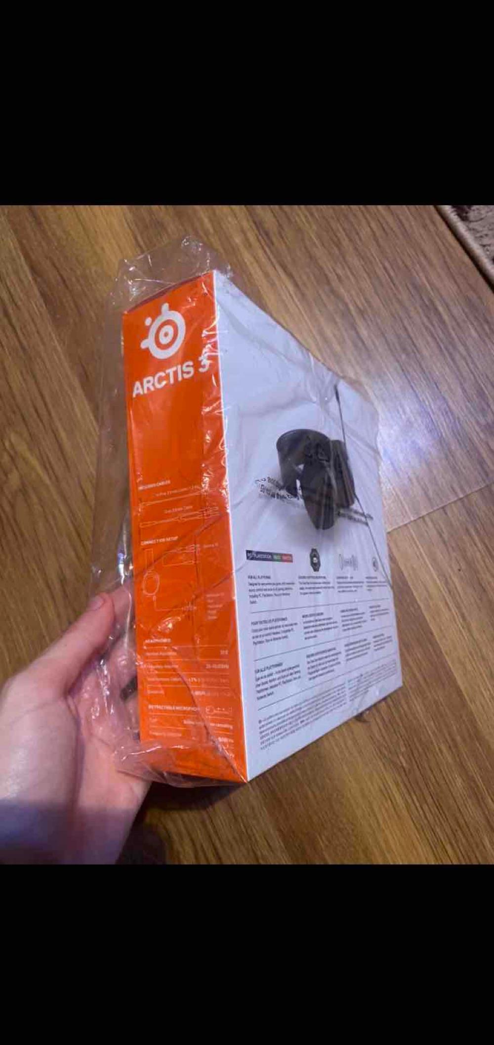 Casti SteelSeries Artics 3