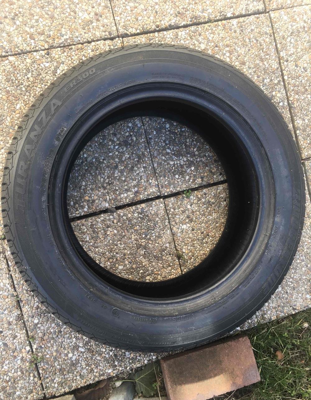 Cauciuc vara Bridgestone 205x55 x16 H91 ER300