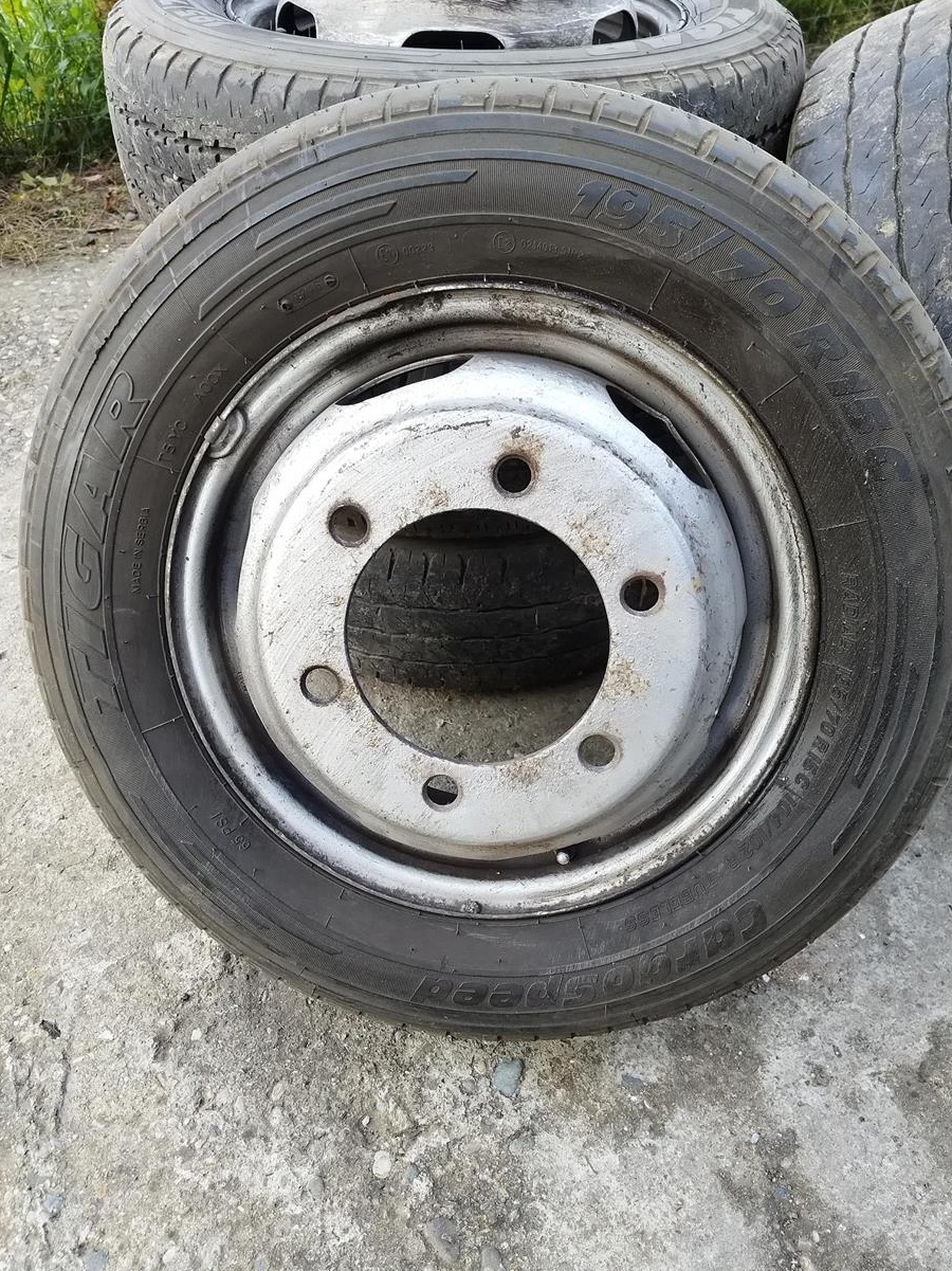 Cauciucuri + jante 195/70 R15C