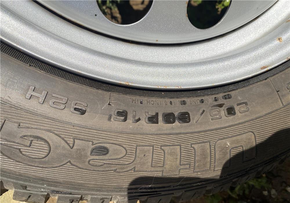 cauciucuri M/S r16 cu jante de mini coper