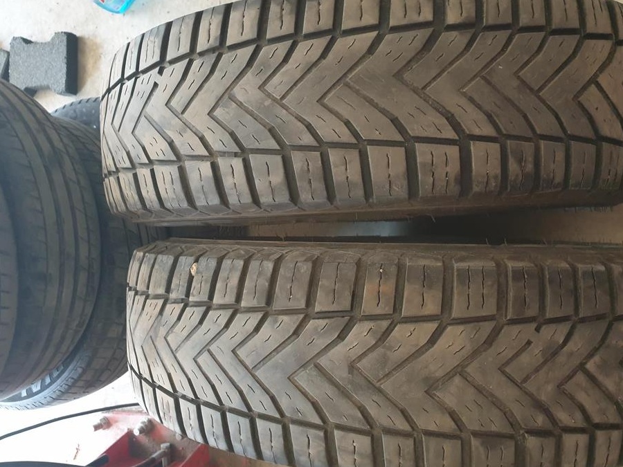 Cauciucuri SH pentru dube 3,5T 225/75/16C