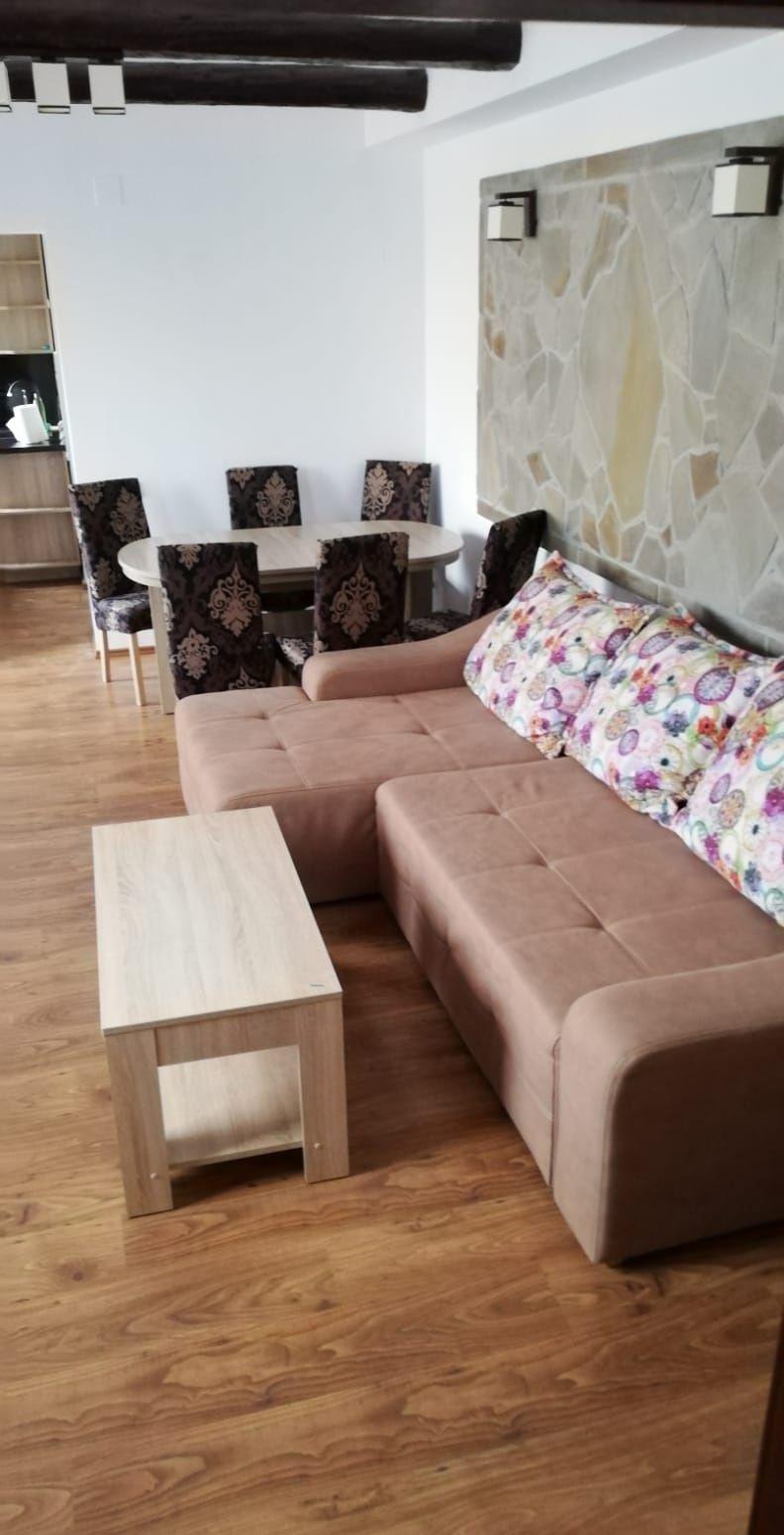 Cazare / Casă de inchiriat. Acces la foișor și grătar