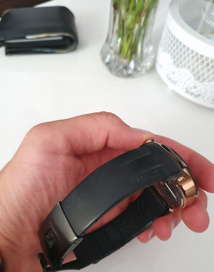 Ceas Tissot T-Race gold