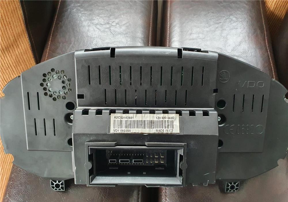 Ceasuri bord IC octavia 2 VRS benzina/diesel